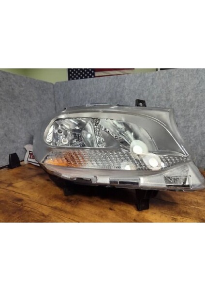 Mercedes W907-910 2018- Far Sol Oem No (A9109060000)