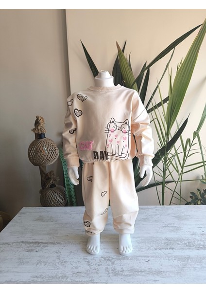 Kız Çocuk Alt Üst Takım Uzun Kollu Eşofman Rahat Şık Modern Tasarım fiyatları