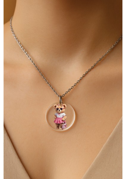 Şeffaf Sert Akrilik Kolye Ucu ve Üzeri Zincirli Desenli Kolye Missteddy