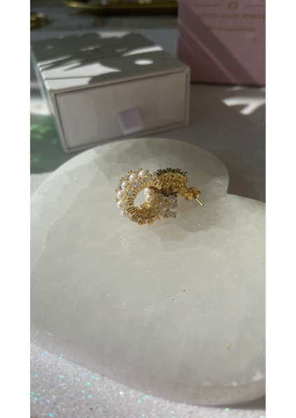 Yarım Halka İncili Küpe İnci Küpe Kibar ve Zarif Küpe Sevgiliye Hediye fiyatları