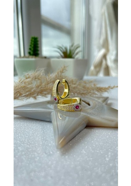 Altın Kaplama Yakut Renk Taşlı Ruby Orta Boy Küpe 925 Ayar Gümüş