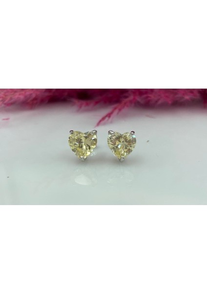 Sarı Kalp Pırlanta Montür Çivi Küpe 925 Ayar Gümüş