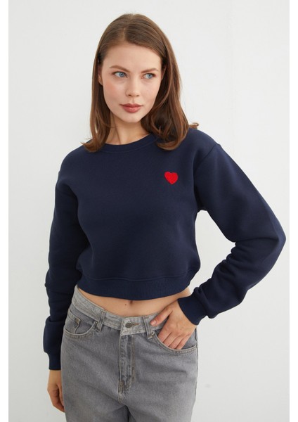 3 Iplik Kalp Nakışlı Crop Sweatshirt indirimleri