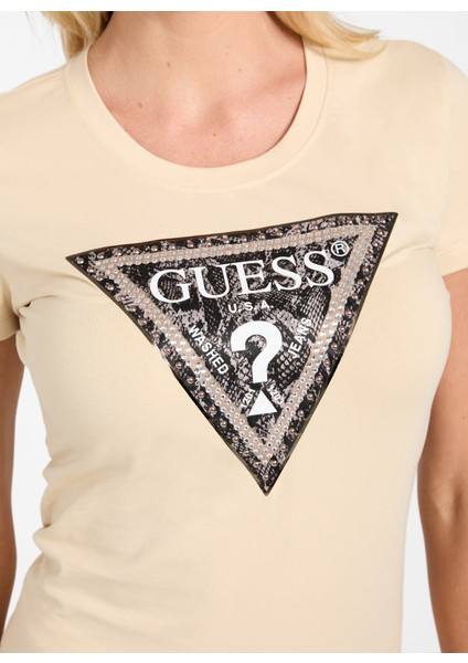 Yarım Balıkçı Yaka Baskılı Krem Kadın T-Shirt Pytho Kadın Slim Fit T-Shirt modelleri