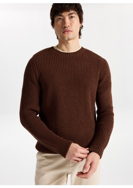 Bisiklet Yaka Normal Örgü Desenli Kahve Erkek Kazak M4WM-KZK-1619