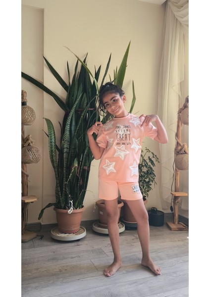 Kız Çocuk Şortlu Takım Yıldızlı Somon, Yeşil, Lila