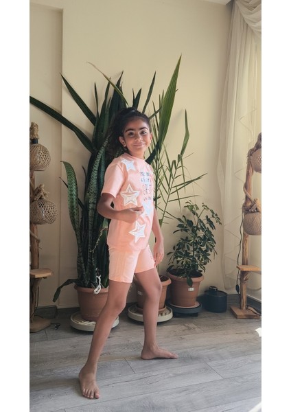 Kız Çocuk Şortlu Takım Yıldızlı Somon, Yeşil, Lila