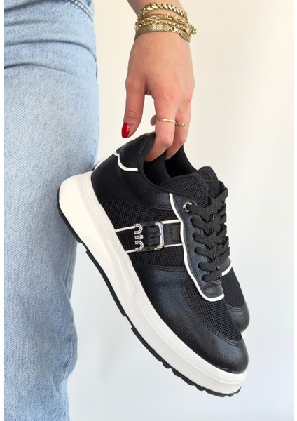 Tanwe Siyah Cilt Bağcıklı Spor Ayakkabı - Lisinya modelleri