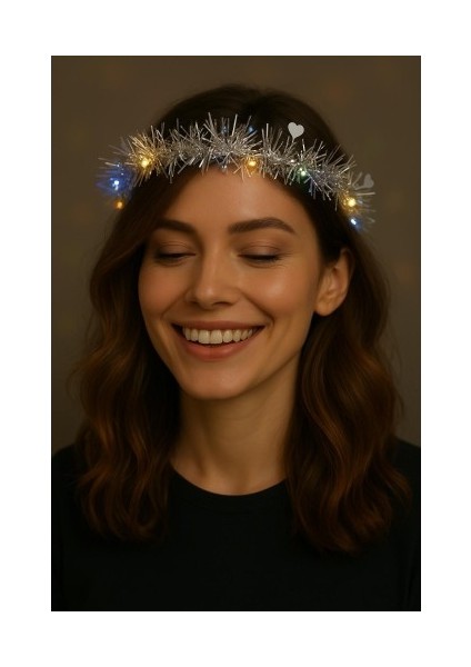 Kalp Püsküllü Gece Parıltısı 3 Modlu Led'li Işıklı Taç Gümüş Renk fiyatları