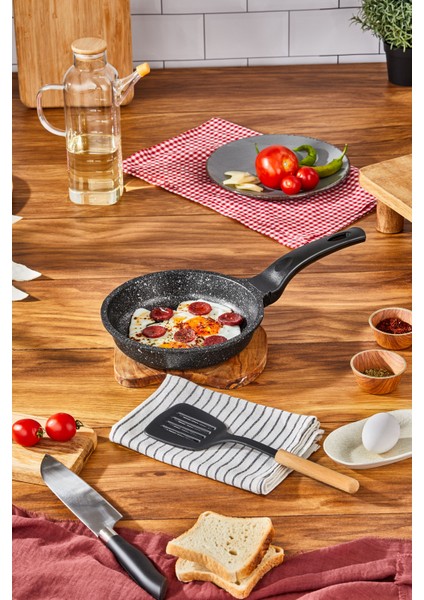 Mini Saplı Tava ( 20 cm )