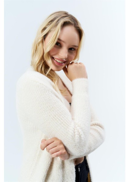 7531 Angora Selanik Örgülü Hırka modelleri