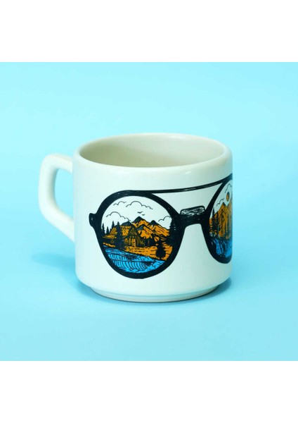 Kamp ve Dağ Desenli Beyaz Seramik Kupa