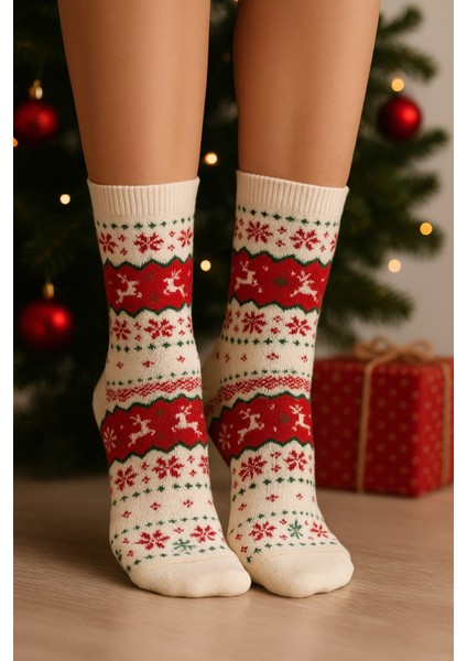 Kadın Yılbaşı Havlu Desenli Çorap – Pamuklu, Kalın ve Sıcak Tutan Noel Temalı Tekli Çorap fırsatları
