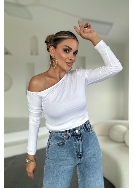 Omuz Açık Uzun Kol Bluz Beyaz