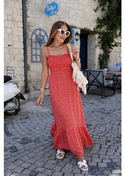 Kırmızı Eteği Fırfırlı Elbise