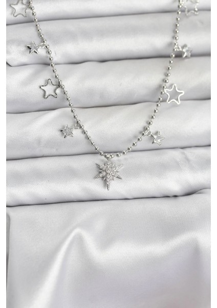 Pirinç Gümüş Renk Zirkon Taşlı Kutup Yıldızı Model Kadın Kolye