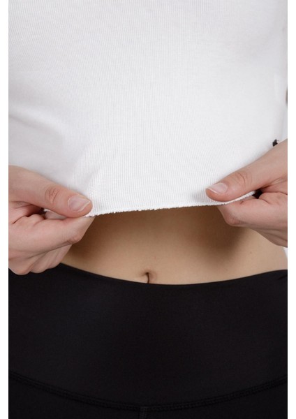 Sıfır Kollu Büstiyer Kısa Penye Crop T-Shirt indirimleri