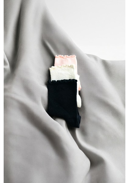 Kadın 3 Adet Fırfırlı Kolej Çorap Seti Yüksek Kalite modelleri