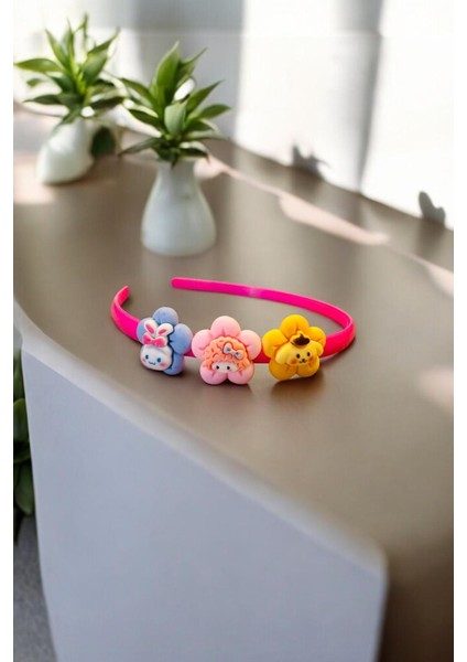 Çocuk Karakter Figürlü Parlak Renklerde Taç fiyatları