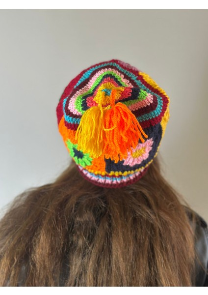 El Örgüsü Renkli Motifli Kadın Bere fiyatları