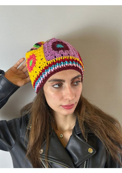 El Örgüsü Renkli Motifli Kadın Bere fırsatları