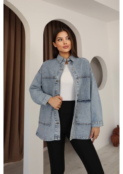 Kadın Taş Detaylı Torba Cepli Jeans Gömlek