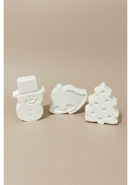 Yılbaşı Temalı 3’lü Dekoratif Biblo Seti – Kardan Adam, Çam Ağacı Masa Üstü Yeni Yıl Süsü modelleri