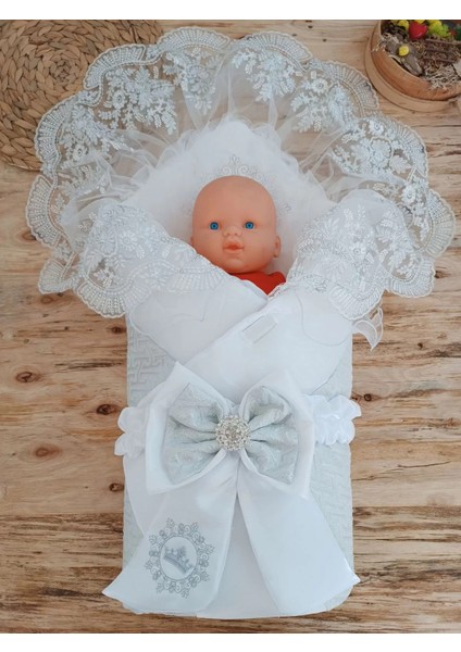 Litaetrend Yenidoğan Titi Taç Nakışlı Plazma Taşlı Güpürlü Çift Fiyonk Duvaklı Trilüks Kundak Bebek Battaniyesi Gümüş fiyatları