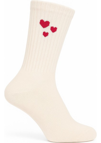 Kadın Kalp Desenli Pamuklu Kısa Çorap – Günlük Rahat Stil Tekli