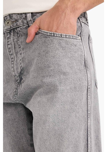 90's Slim Fit Düz Paça Jean Pantolon F4057AX25WN fırsatları