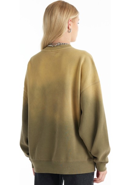 Bisiklet Yaka Baskılı Koyu Yeşil Kadın Sweatshırt TBWRTS1046 fırsatları