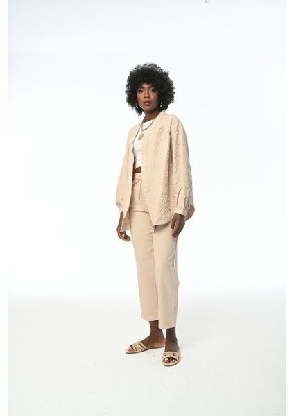 Kadın Kabartma Desenli Oversıze Kalıp Kimono Kaftan fırsatları