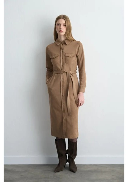 Beli Kemerli Uzun Süet Elbise - Bej