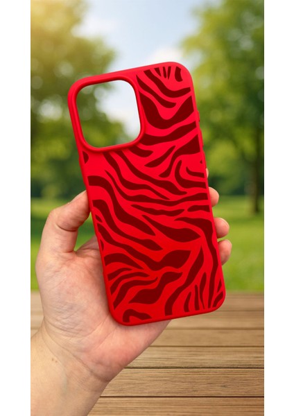 iPhone 15 Pro Max -Zebra Desenli Silikon Darbe Emici Klasik Korumalı Rubber Kılıf