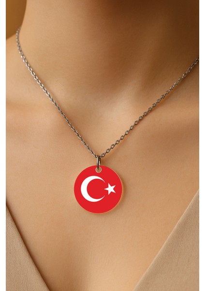 Şeffaf Sert Akrilik Kolye Ucu ve Üzeri Zincirli Desenli Kolye Türk Bayrağı
