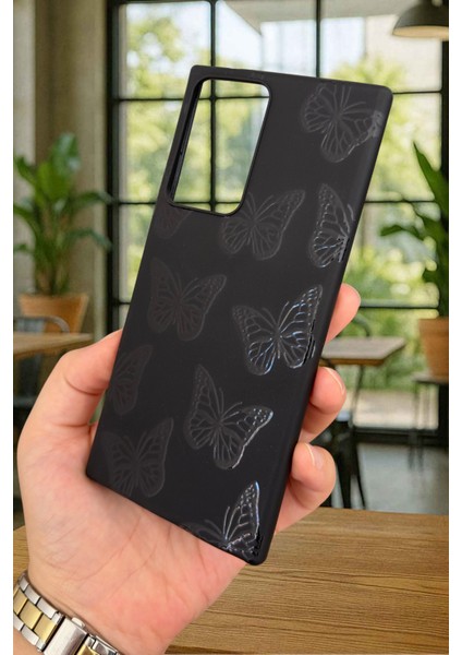 Sm Galaxy Note 20 Ultra-Siyah Kelebek Desenli Silikon Darbe Emici Klasik Korumalı Rubber Kılıf fırsatları