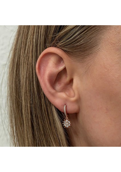 Gümüş Rose Sallantılı Güneş Kadın Küpe fiyatları