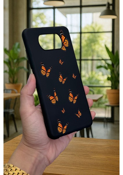 Poco X3 ve X3 Pro Uyumlu Turuncu Kelebek Desenli Silikon Darbe Emici Klasik Korumalı Rubber Kılıf modelleri