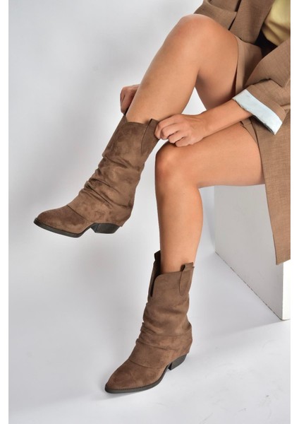 V404041002 Kahverengi Süet Kalın Topuklu Kadın Bot
