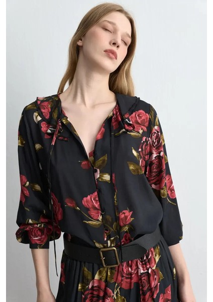 Anka Koleksiyonu Gül Desenli Viskon Bluz - Siyah