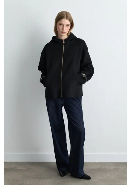 Kapüşonlu Astarsız Yün Kaban - Siyah