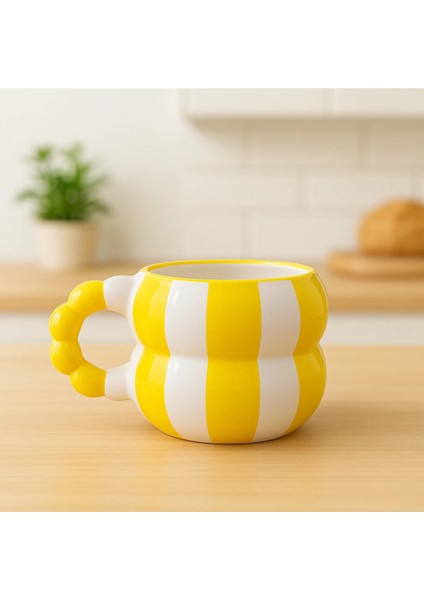 Katmerli Boncuk Kulp Sarı Şerit Desenli El Işlemeli Seramik Kupa