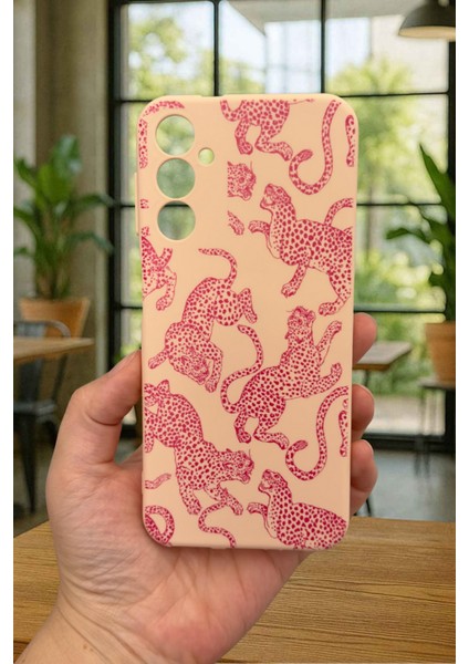 Samsung Galaxy A14 Uyumlu Pembe Leopar Desenli Silikon Darbe Emici Klasik Korumalı Rubber Kılıf fiyatları