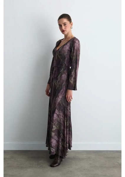 Anka Koleksiyonu V Yakalı Desenli Uzun Elbise - Mürdüm fırsatları