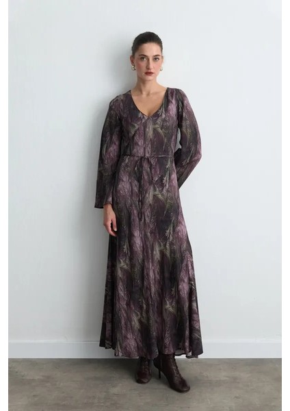 Anka Koleksiyonu V Yakalı Desenli Uzun Elbise - Mürdüm indirimleri