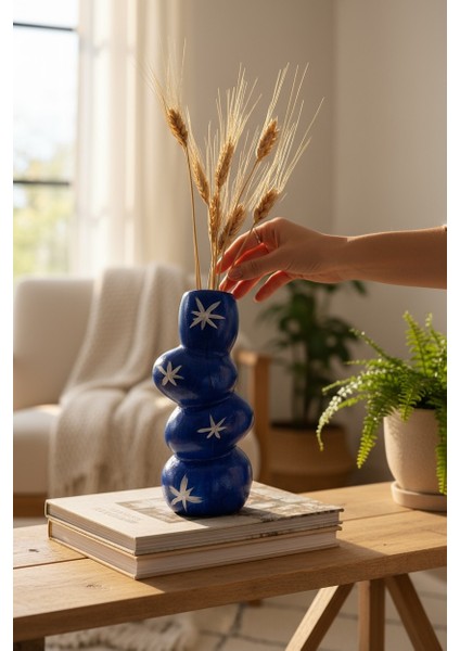 Iskandinav Motifli Mavi Yıldız Desenli El Yapımı Dekoratif Seramik Vazo 17 x 8 cm