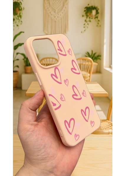 iPhone 16 Pro Max -Pembe Kalp Desenli Silikon Darbe Emici Klasik Korumalı Rubber Kılıf modelleri