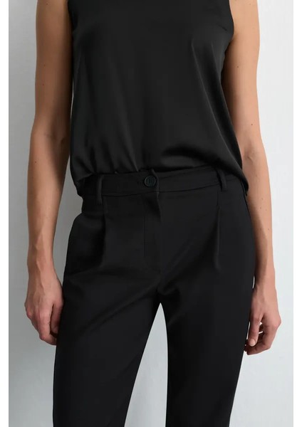 Anka Koleksiyonu Havuç Kesim Pileli Pantolon - Siyah fiyatları