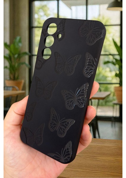 Samsung Galaxy A25 - Siyah Kelebek Desenli Silikon Darbe Emici Klasik Korumalı Rubber Kılıf fırsatları
