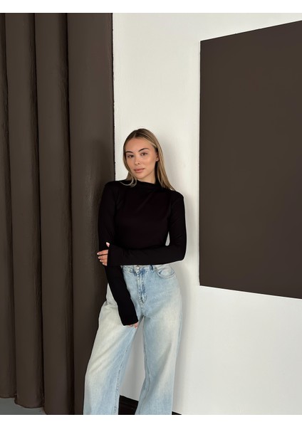 Kadın Parmak Detaylı Body